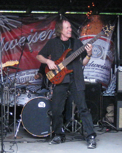 At the Hogs Pen bar with the Tony Sarno Band 2011